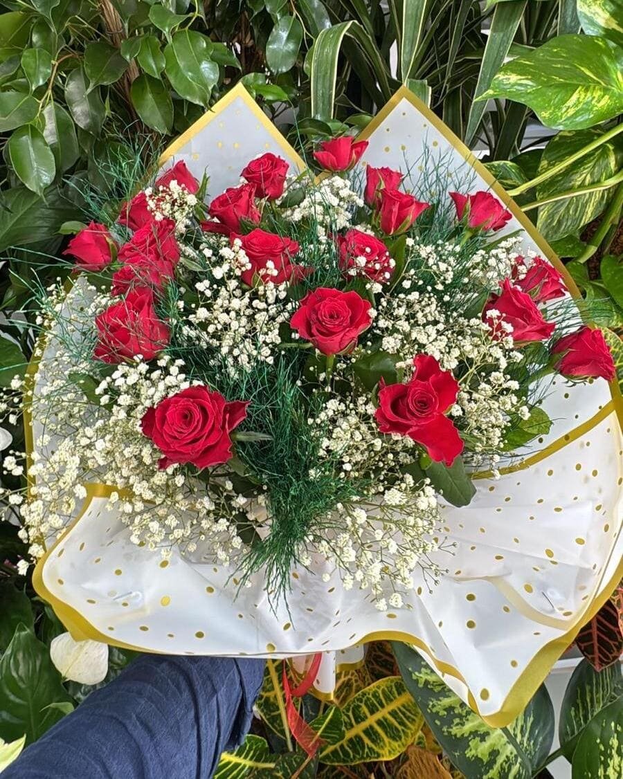 20 Kırmızı Gül Buketi