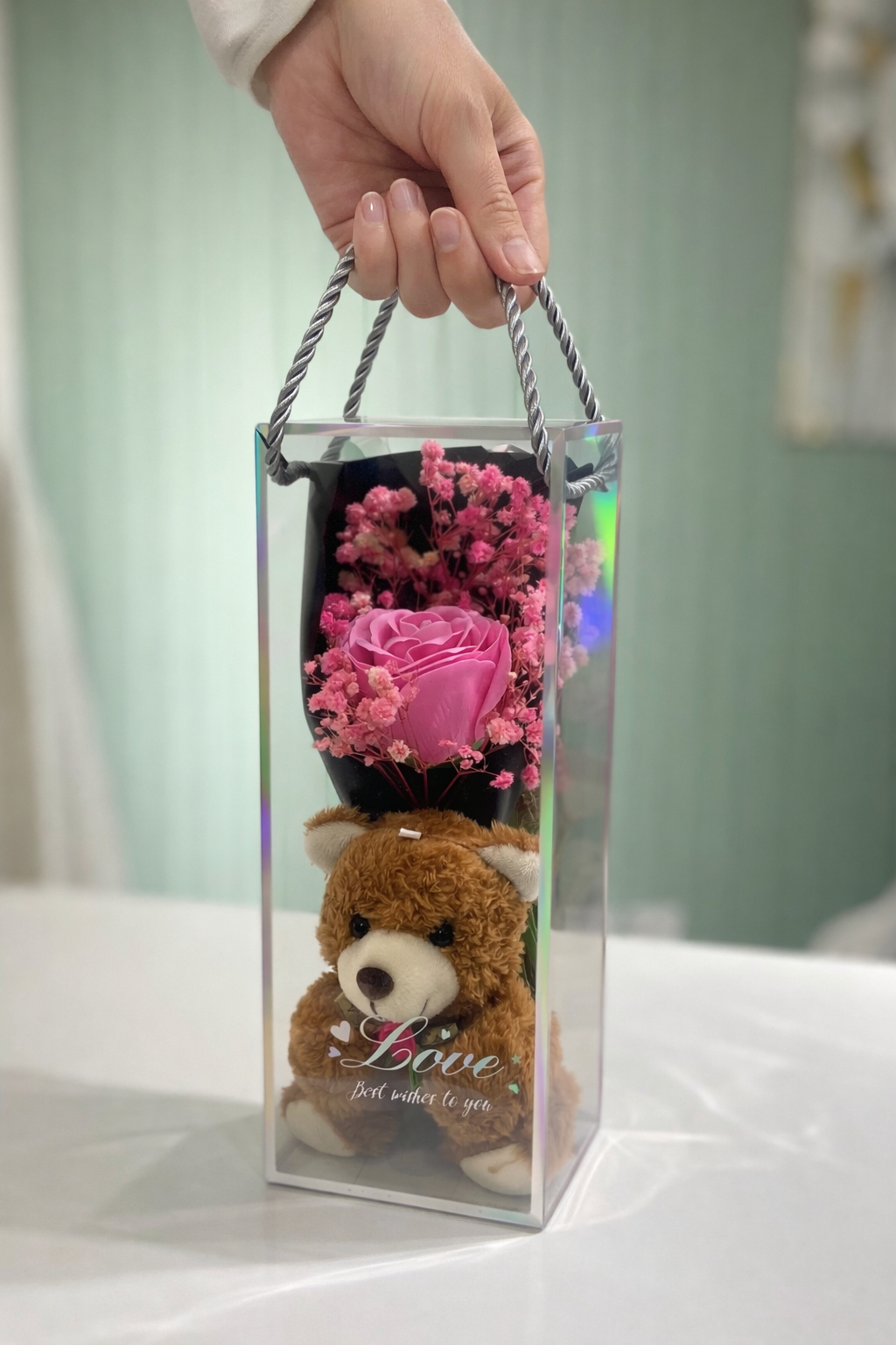 Kutulu yapay çiçek ve ayıcık 