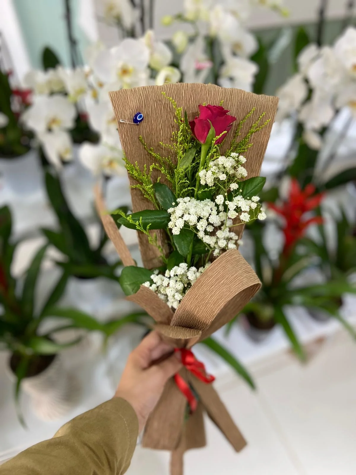 Tek Kırmızı Gül Buketi